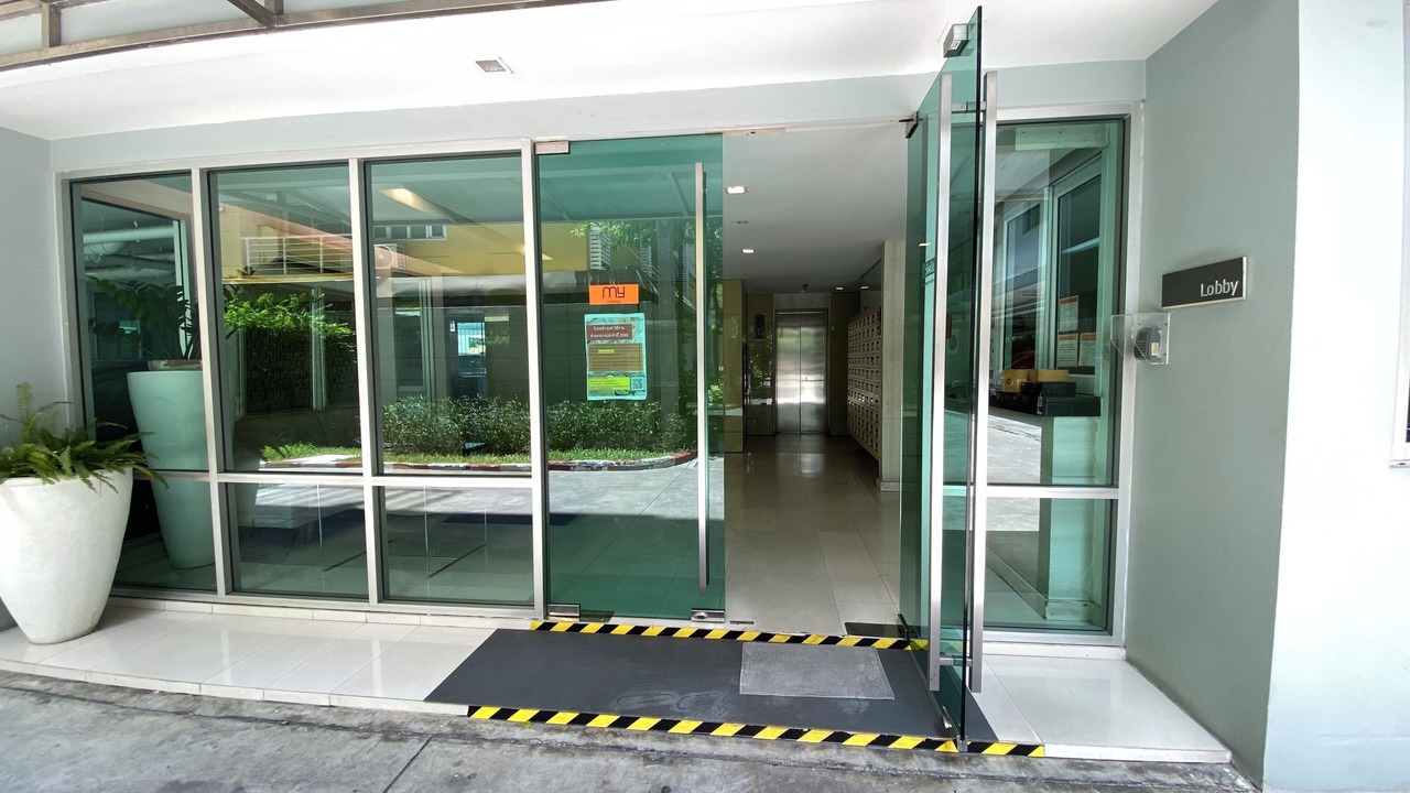 Photo of Outdoor in Phra Khanong