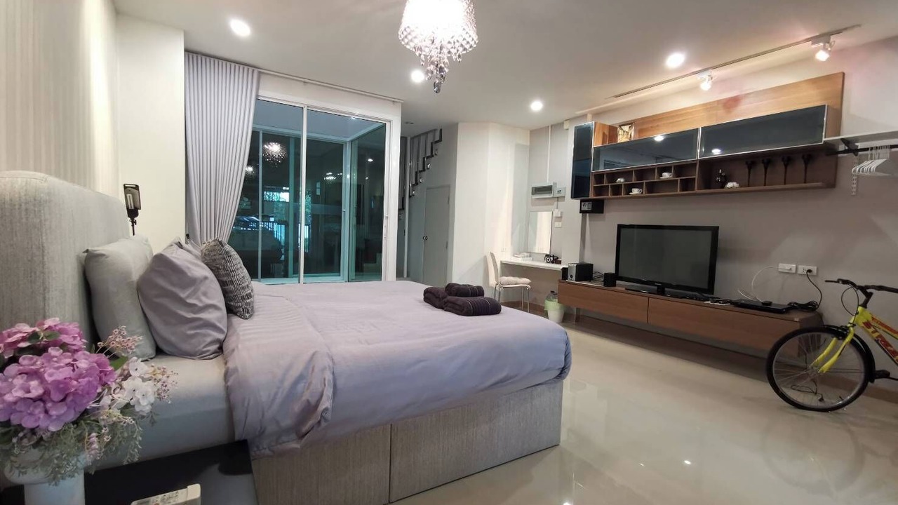 Photo of Bedroom in Downtown Krabi