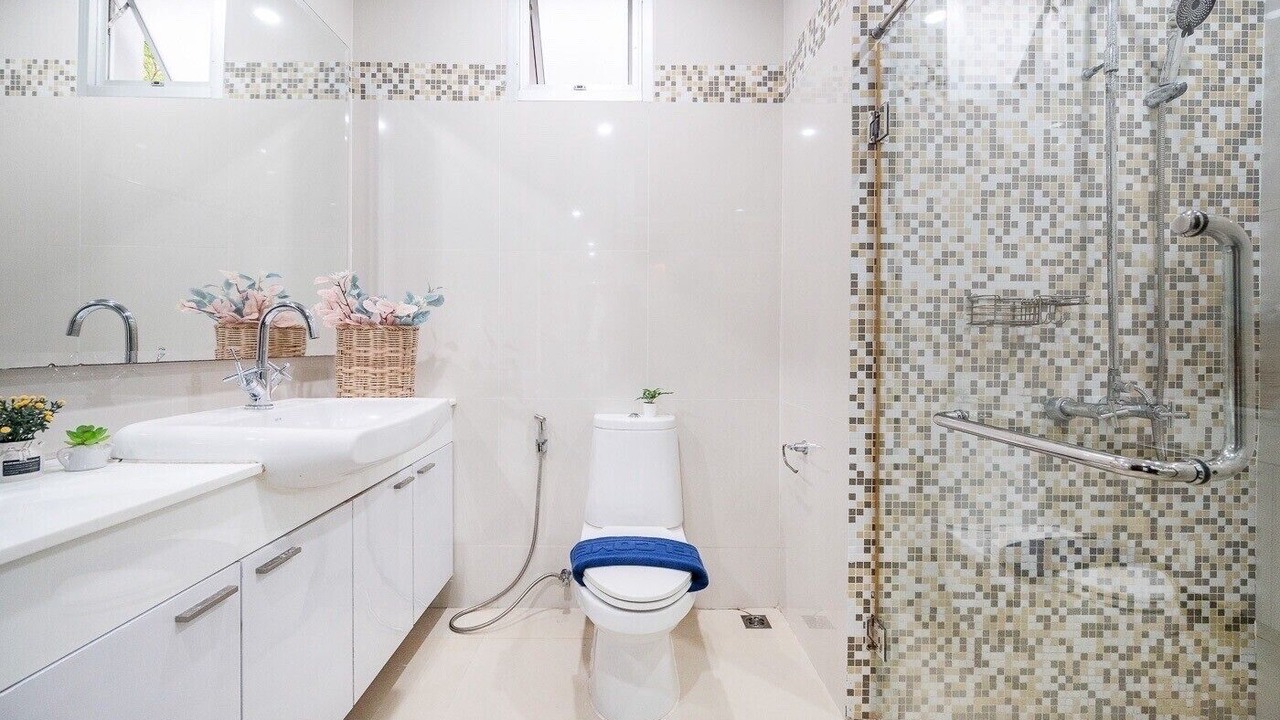 Photo of Bathroom in Na Chom Thian