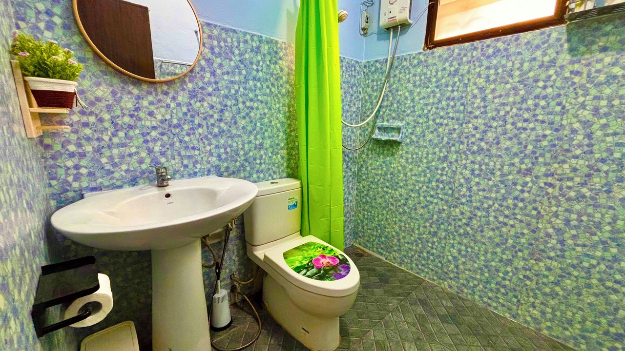 Photo of Bathroom in San Phak Wan