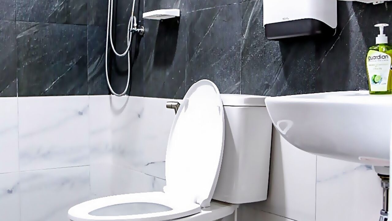Photo of Bathroom in Sam Wa Tawan Ok