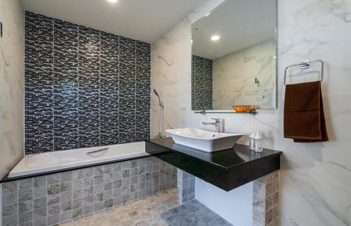 Photo of Bathroom in Laguna