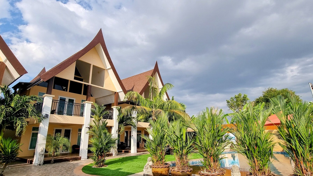 Photo of Outdoor in Na Kluea