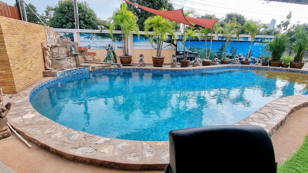 Photo of Outdoor in Na Kluea