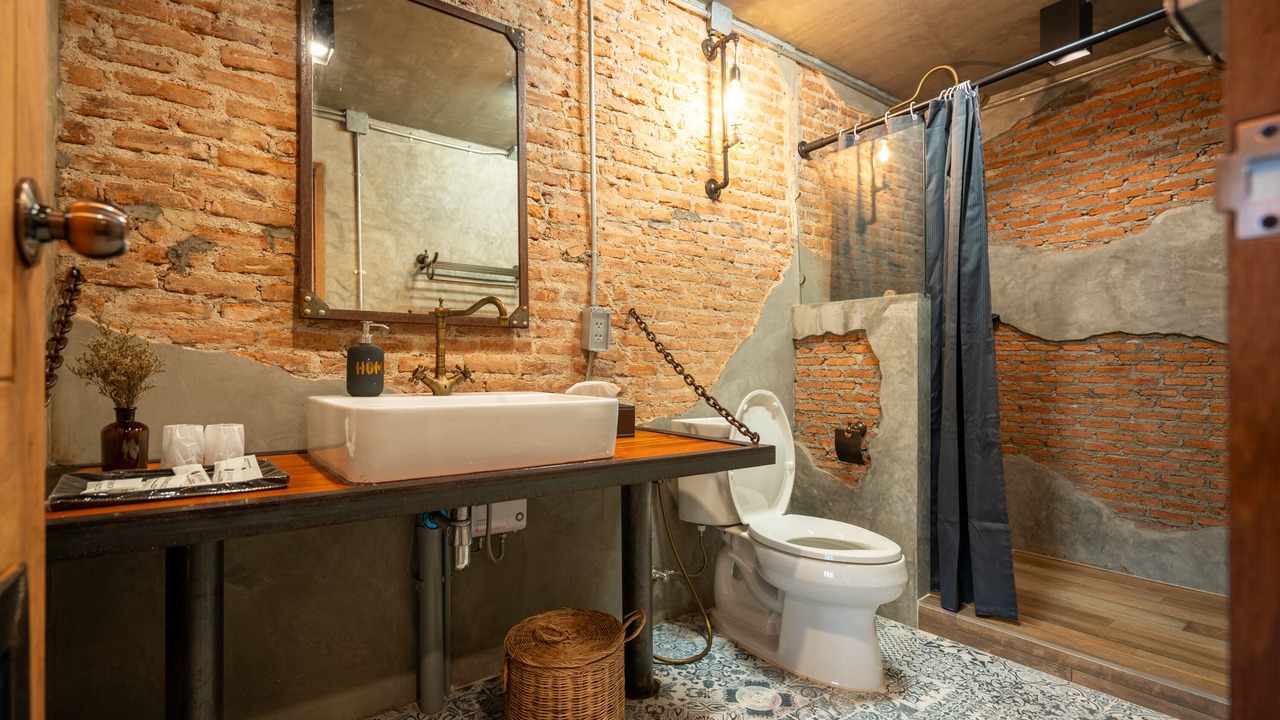 Photo of Bathroom in Phra Nakhon