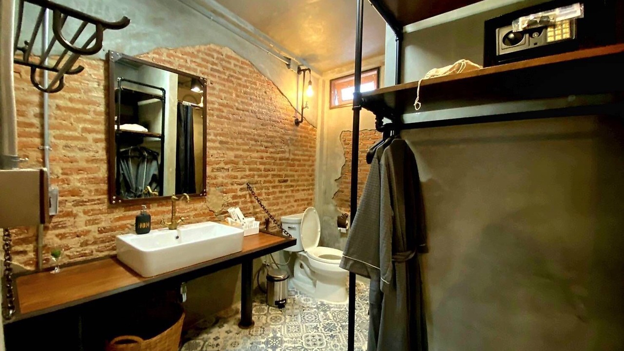 Photo of Bathroom in San Chao Pho Suea