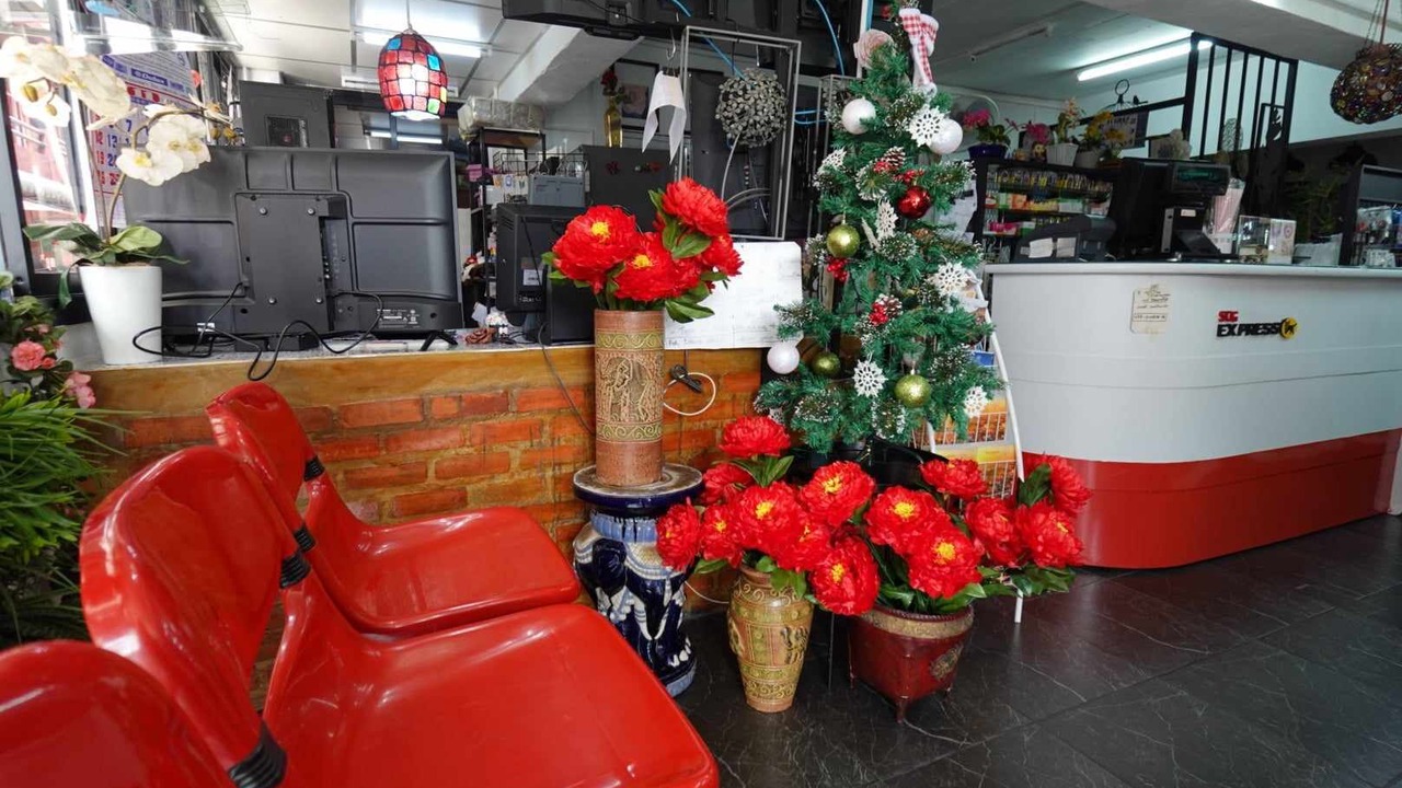 Photo of Others in Bang Phlat