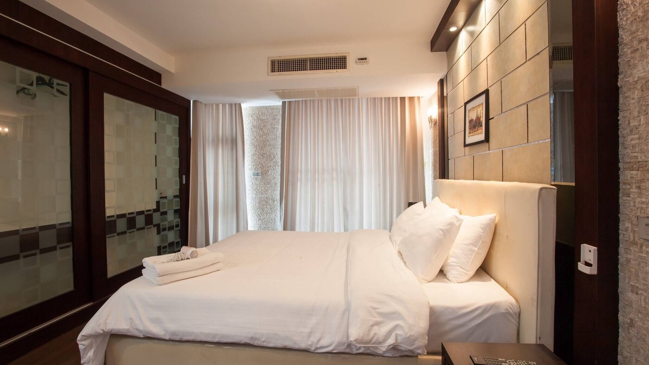 Photo of Bedroom in Khlong Toei Nuea