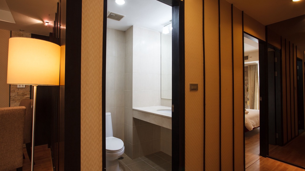 Photo of Bathroom in Khlong Toei Nuea