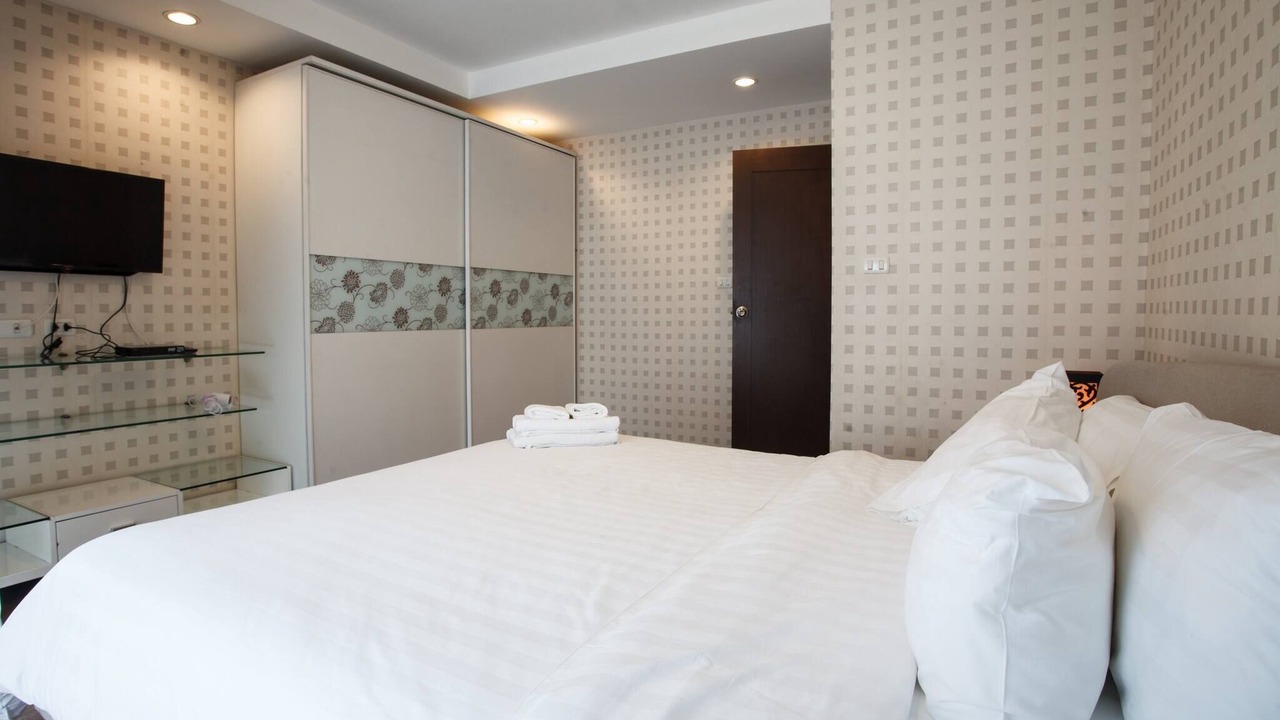 Photo of Bedroom in Khlong Toei Nuea