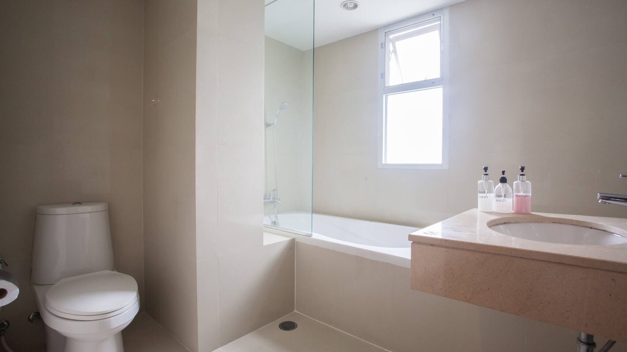 Photo of Bathroom in Khlong Toei Nuea