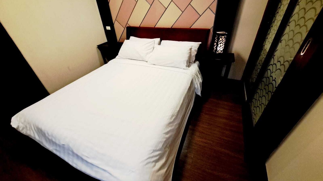 Photo of Bedroom in Khlong Toei Nuea