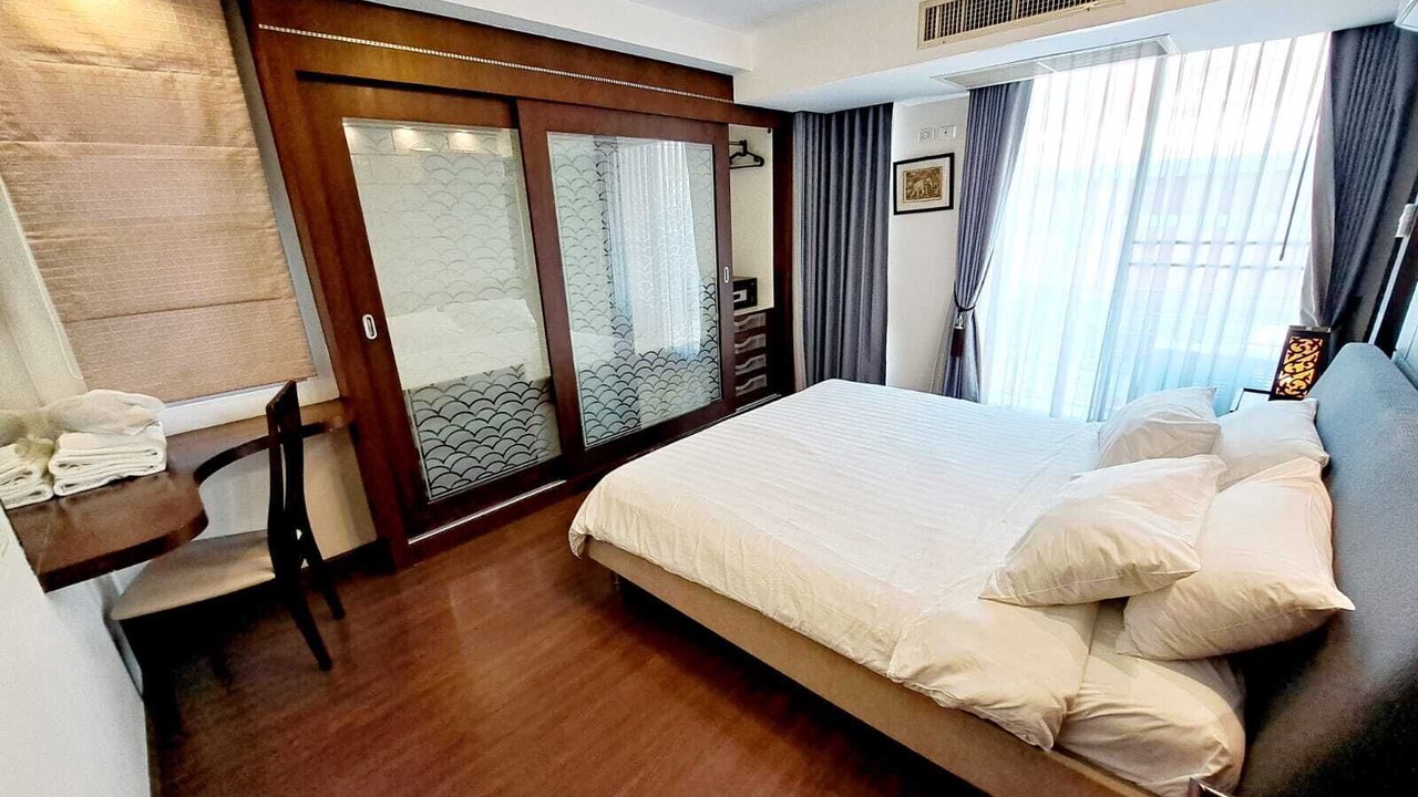 Photo of Bedroom in Khlong Toei Nuea
