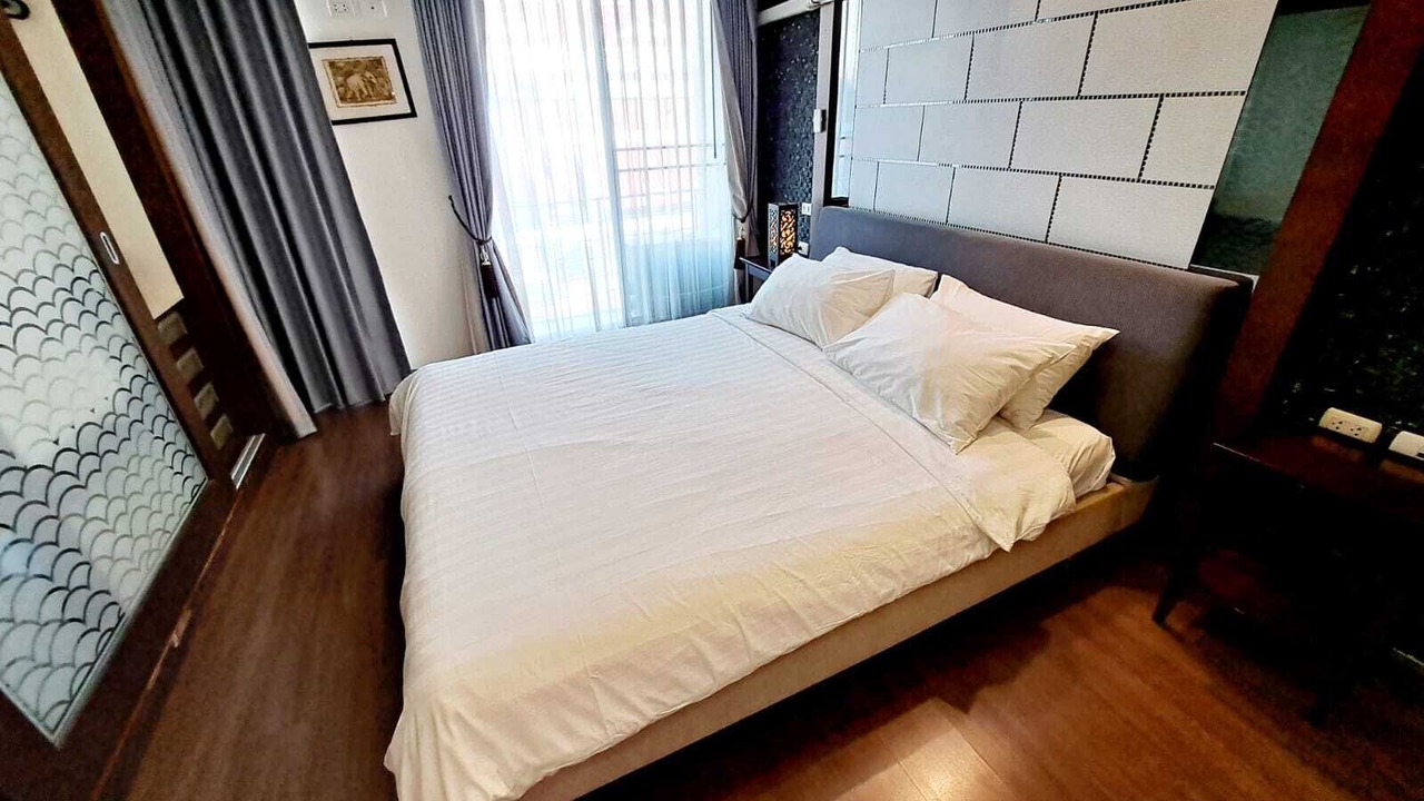 Photo of Bedroom in Khlong Toei Nuea