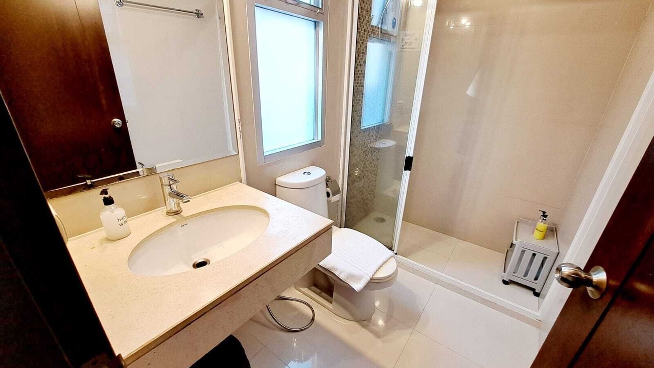 Photo of Bathroom in Khlong Toei Nuea