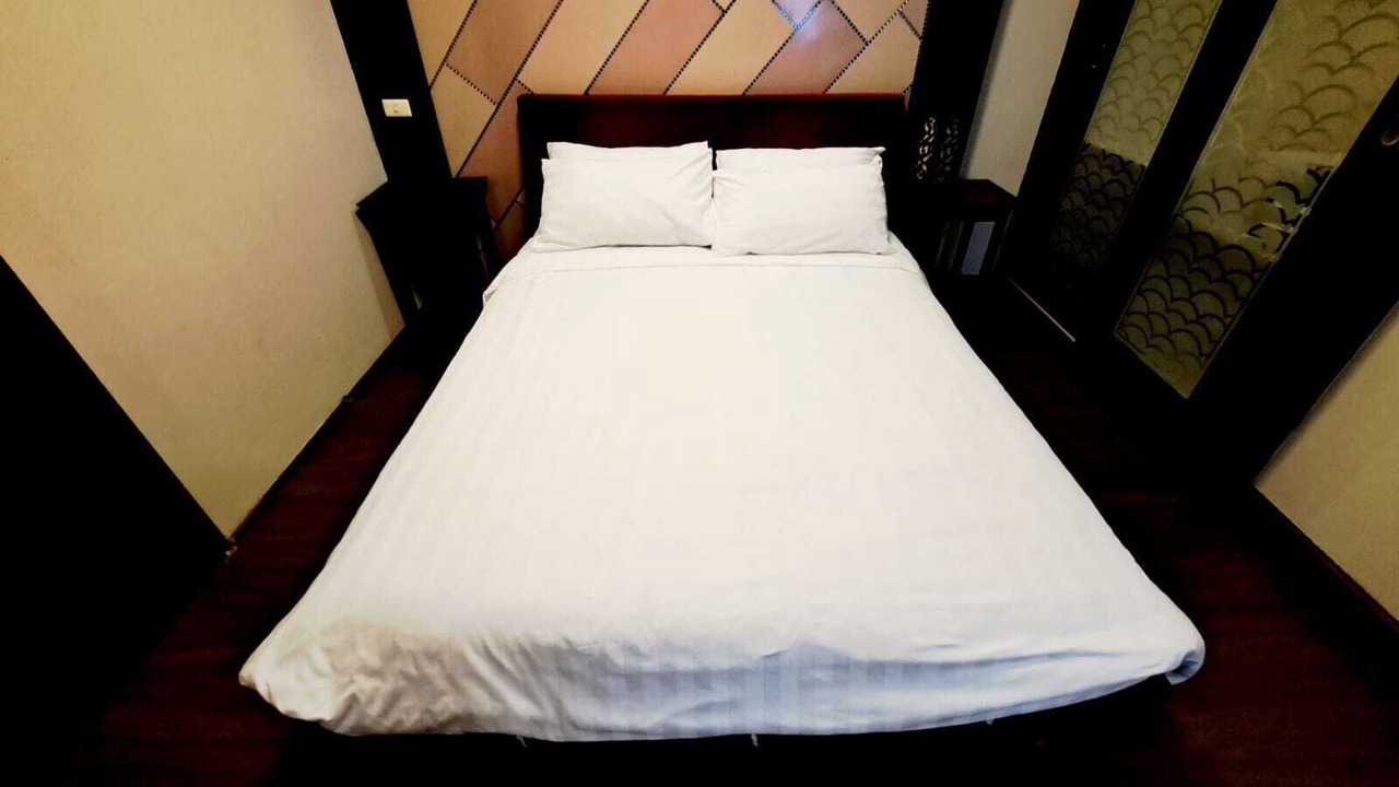 Photo of Bedroom in Khlong Toei Nuea