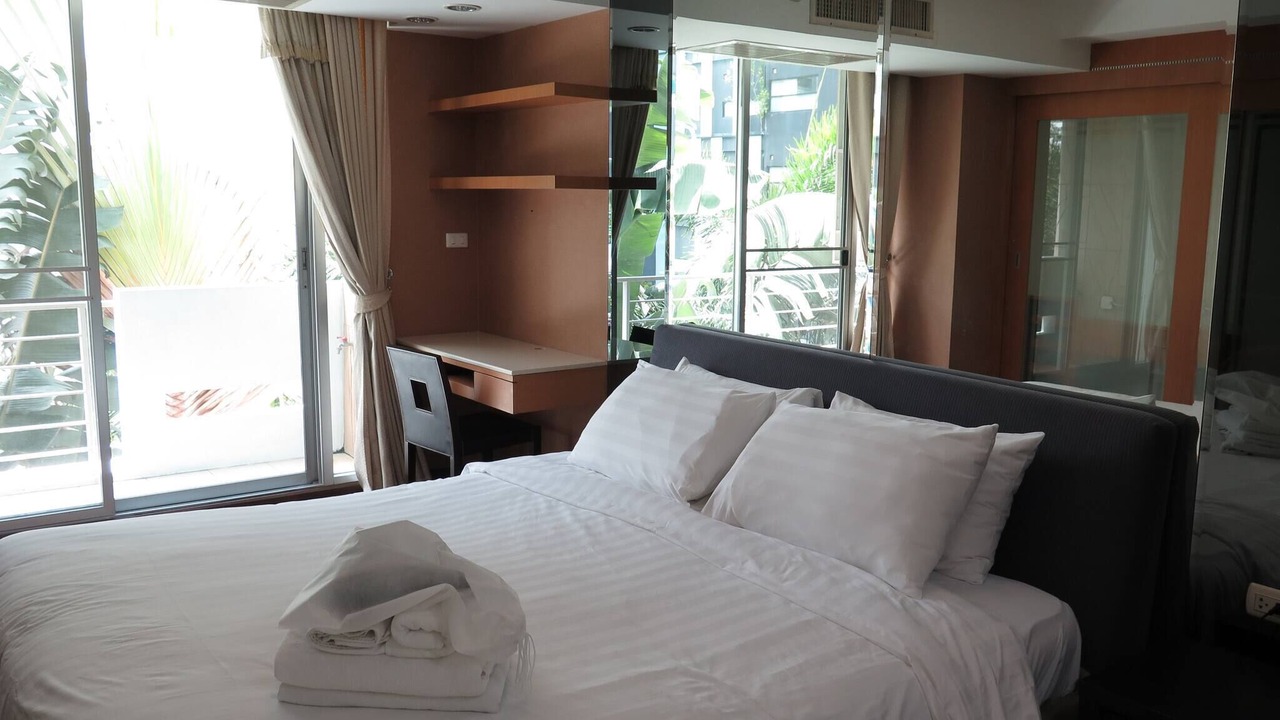 Photo of Bedroom in Khlong Toei Nuea