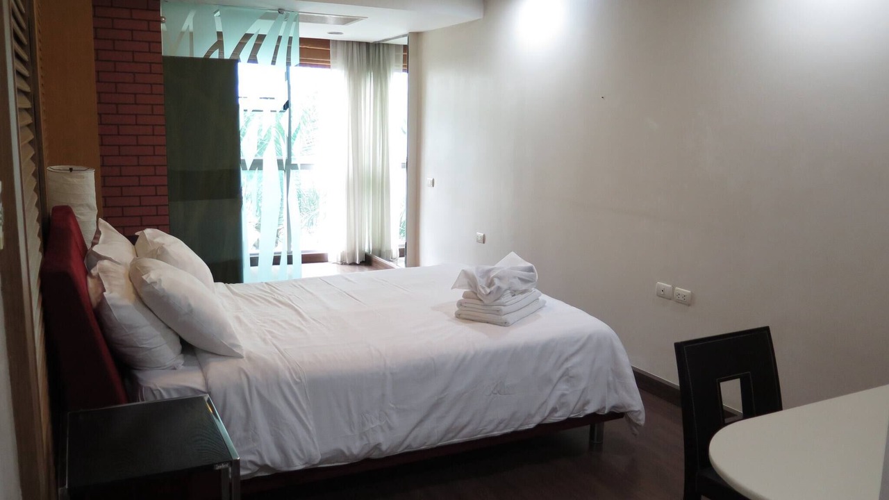 Photo of Bedroom in Khlong Toei Nuea