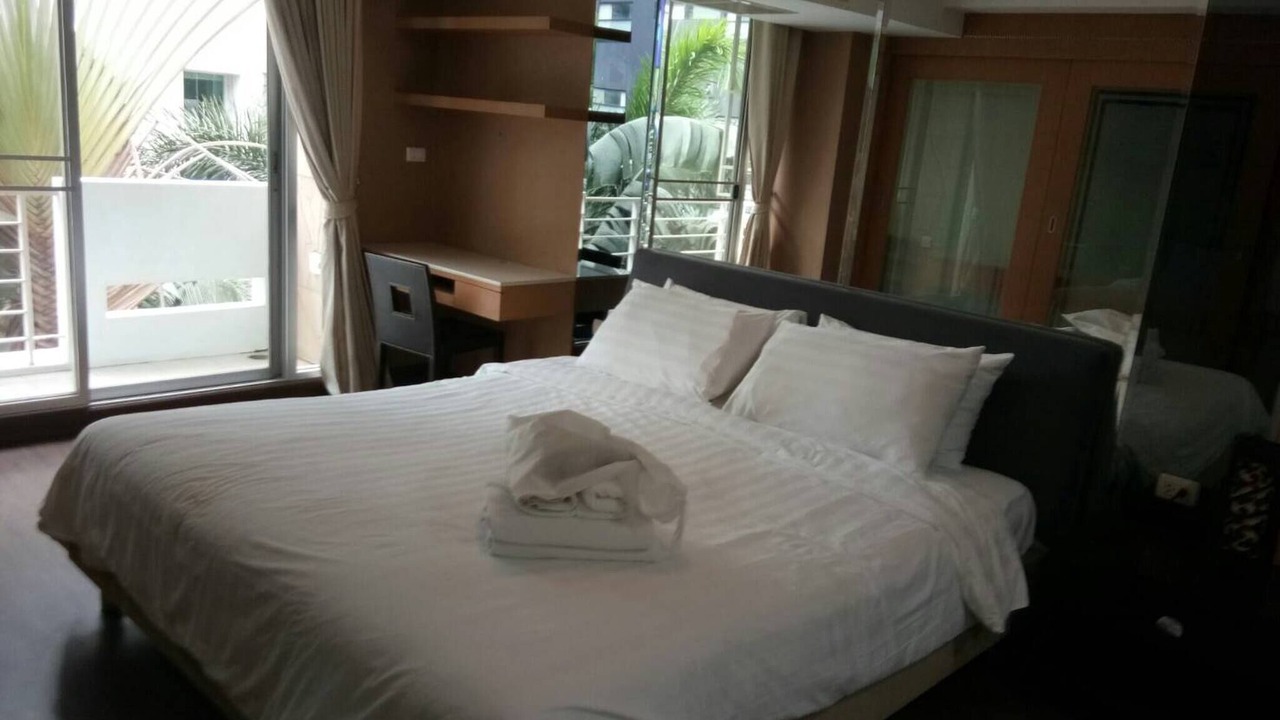 Photo of Bedroom in Khlong Toei Nuea