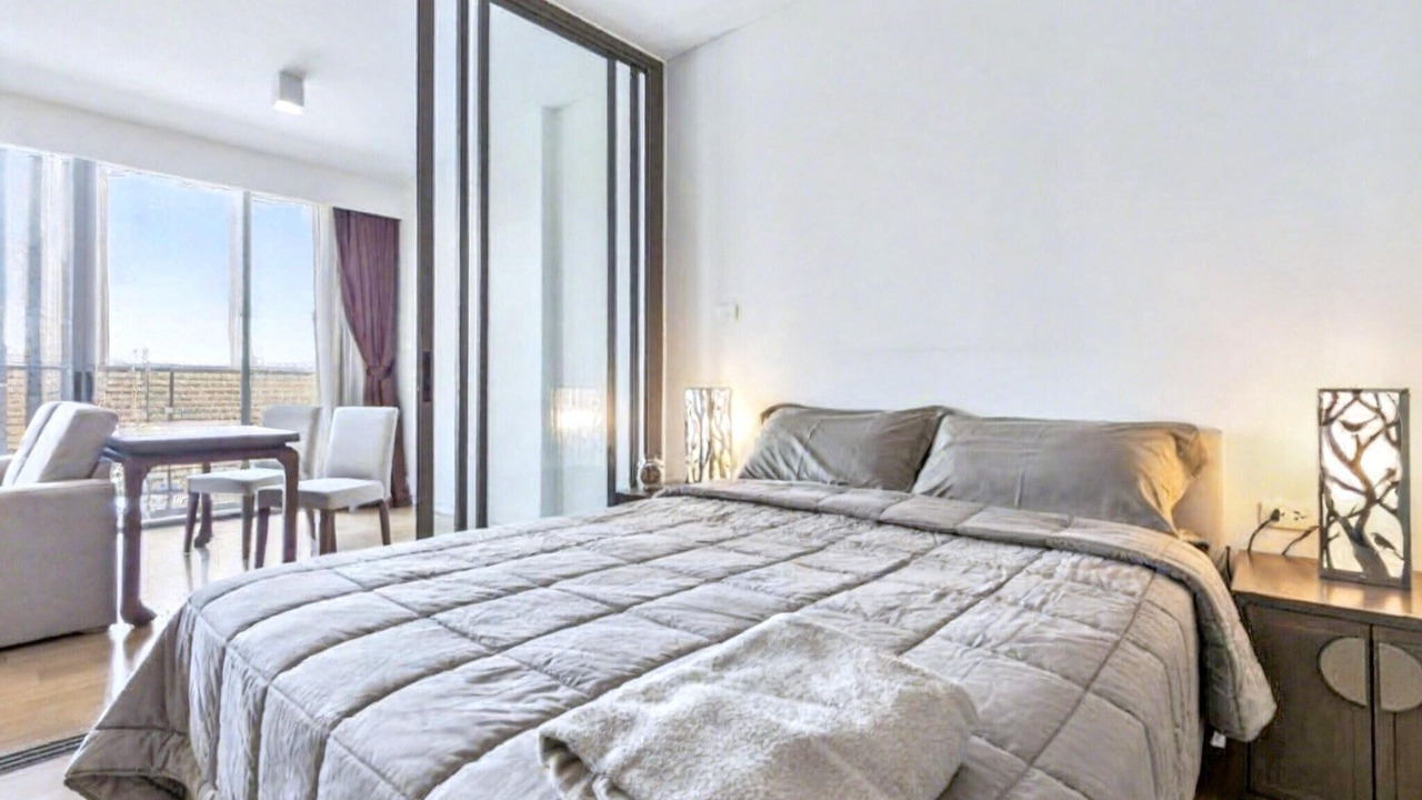 Photo of Bedroom in Khlong Tan Nuea