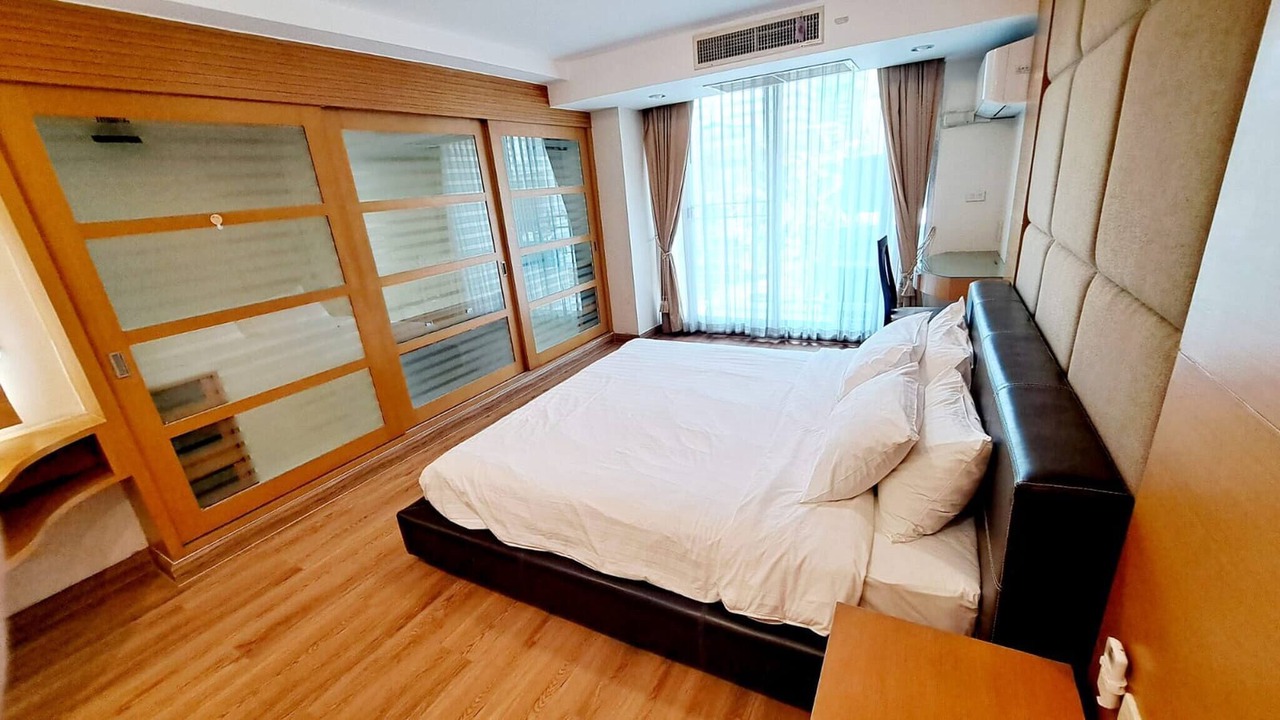 Photo of Bedroom in Khlong Toei Nuea