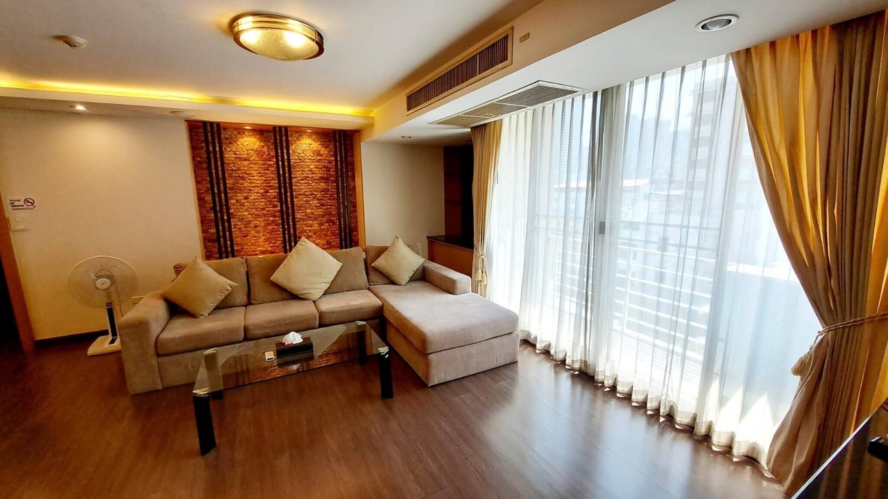 Photo of Livingroom in Khlong Toei Nuea