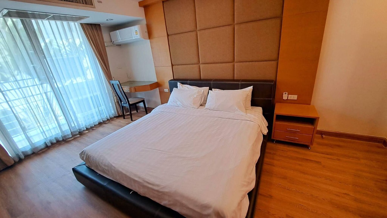 Photo of Bedroom in Khlong Toei Nuea