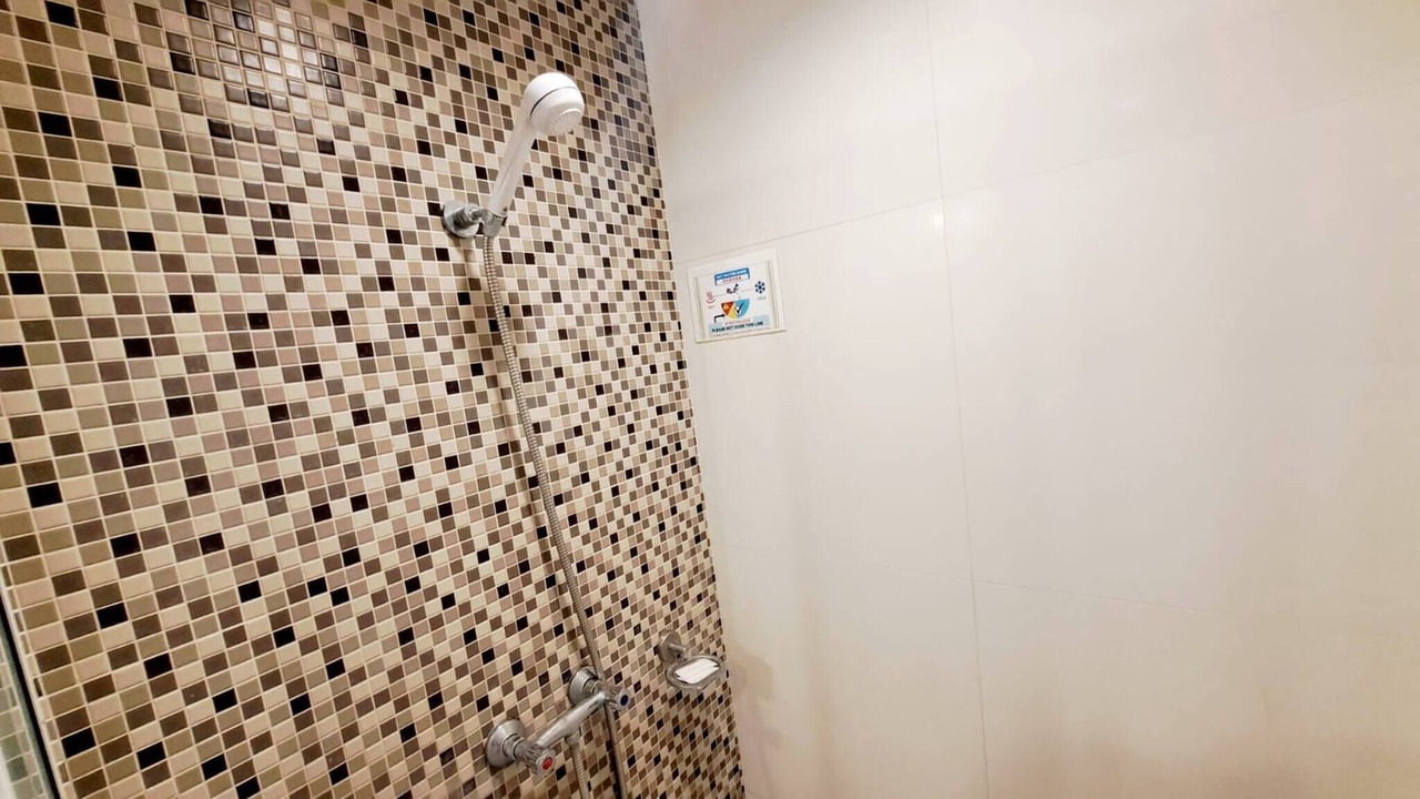 Photo of Bathroom in Khlong Toei Nuea