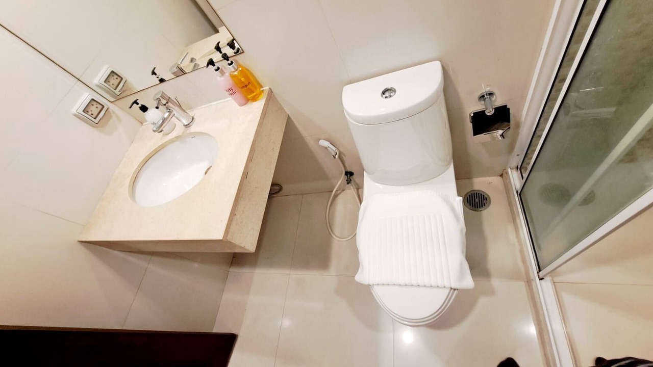 Photo of Bathroom in Khlong Toei Nuea
