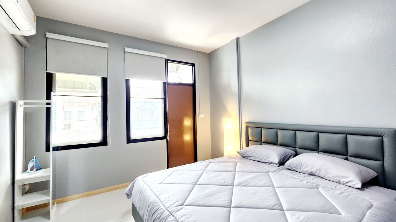 Photo of Bedroom in Ratchadaphisek