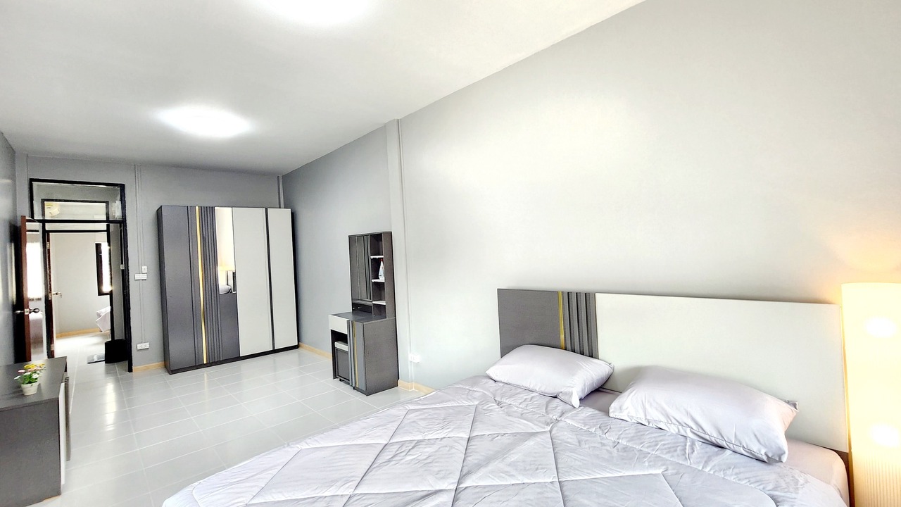 Photo of Bedroom in Ratchadaphisek