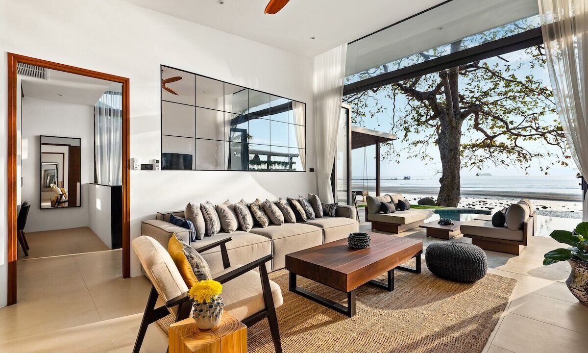 Photo of Livingroom in Ang Thong