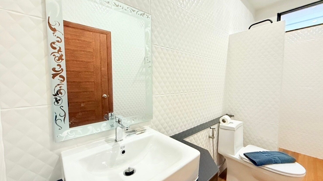 Photo of Bathroom in Pak Nam