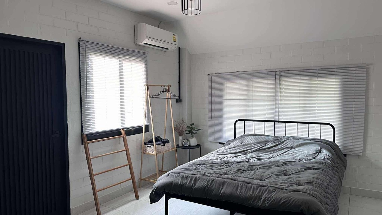 Photo of Bedroom in Choeng Noen