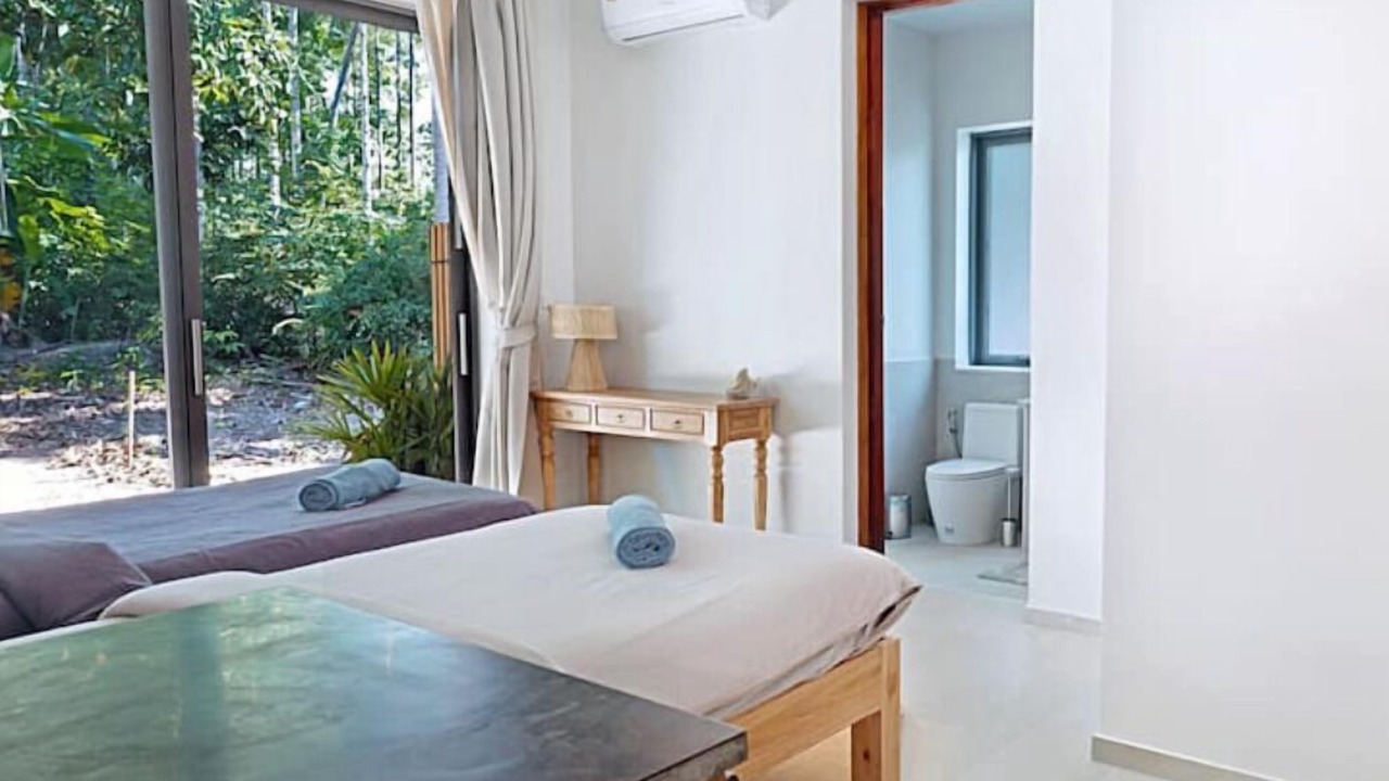 Photo of Bedroom in Haad Yao