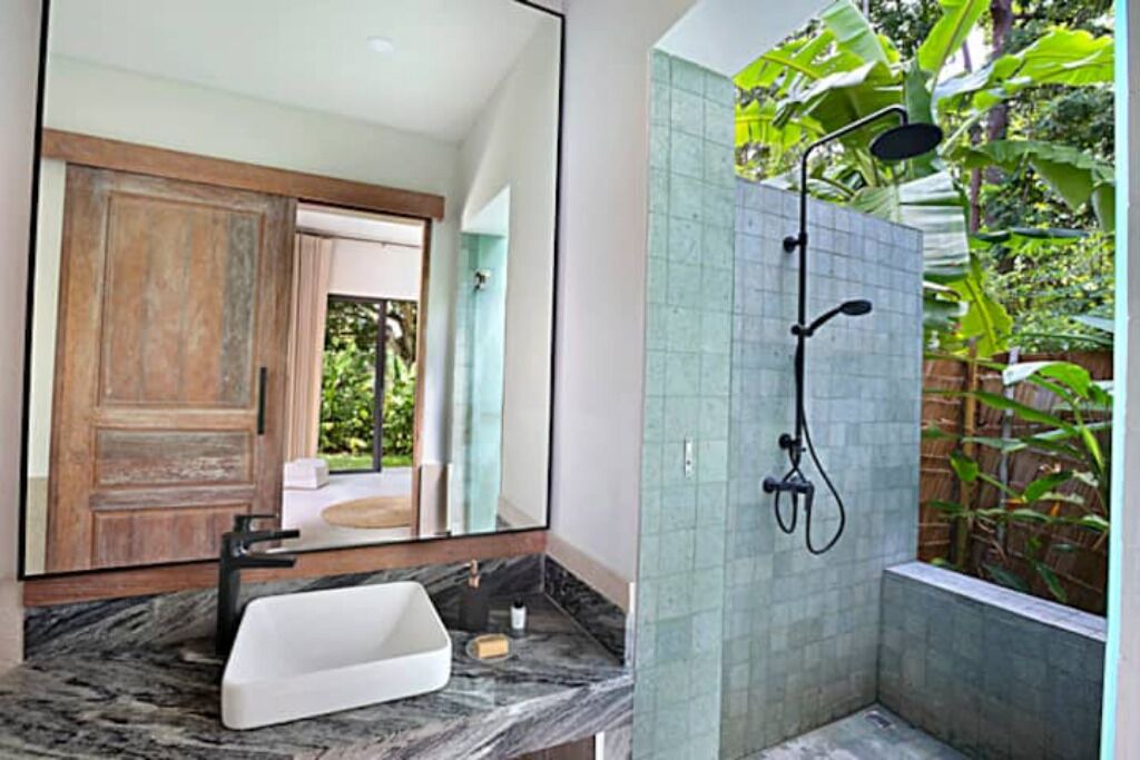 Photo of Bathroom in Haad Yao