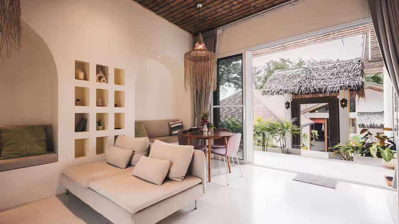 Photo of Livingroom in Haad Pleayleam