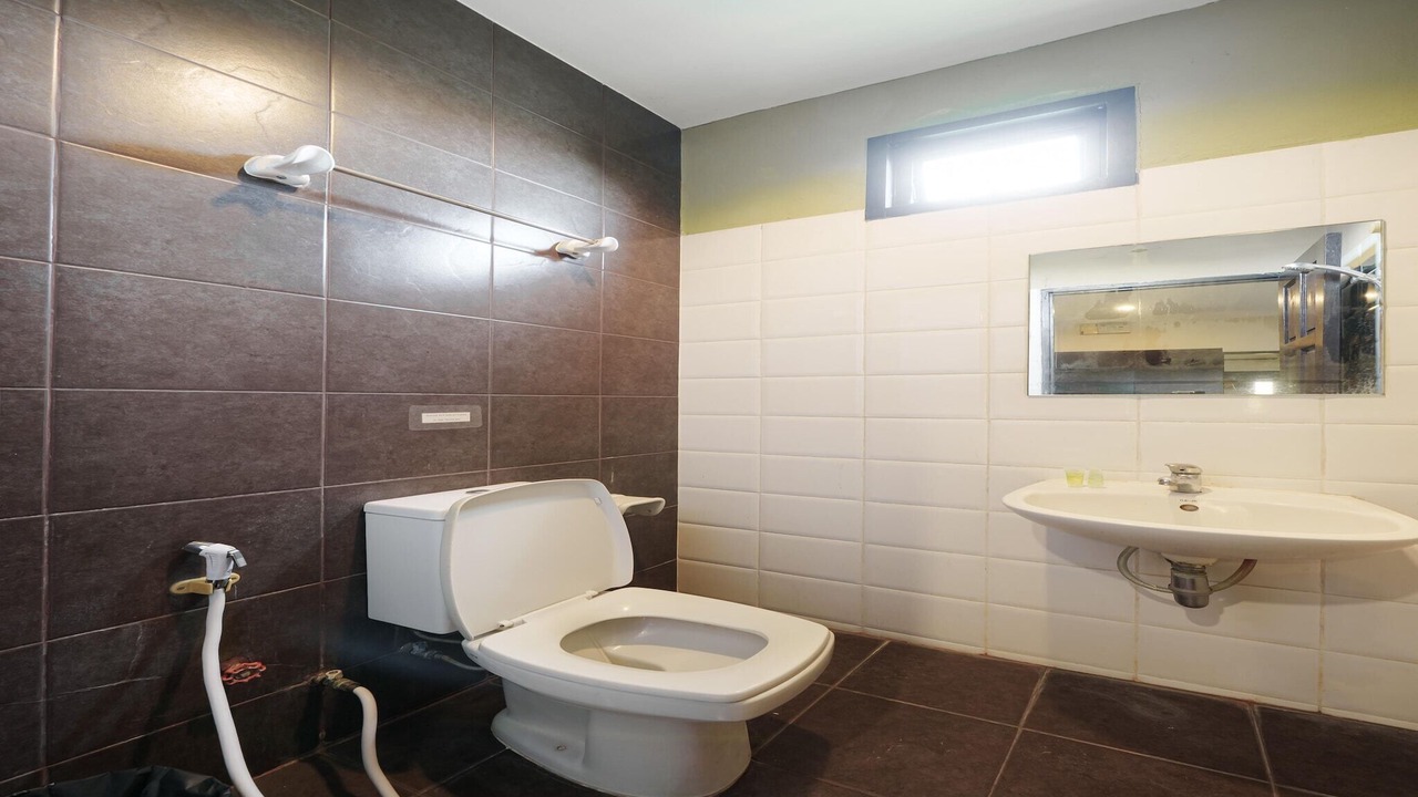 Photo of Bathroom in Lak Si