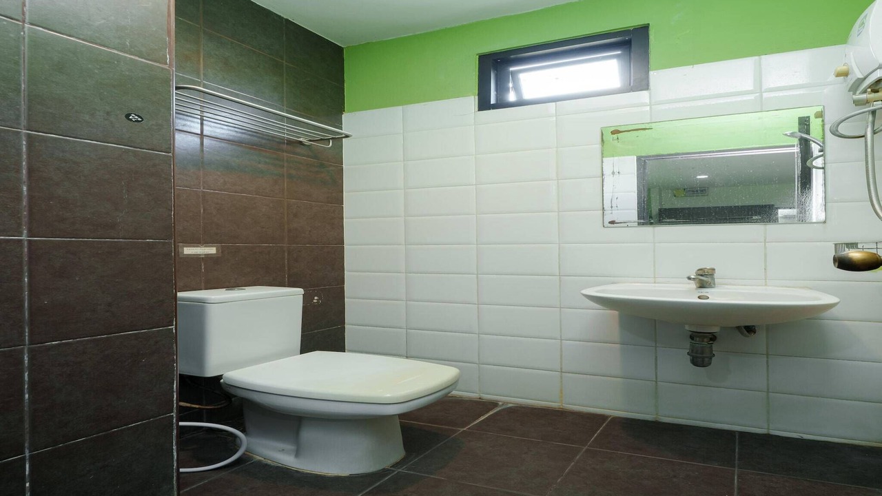 Photo of Bathroom in Lak Si