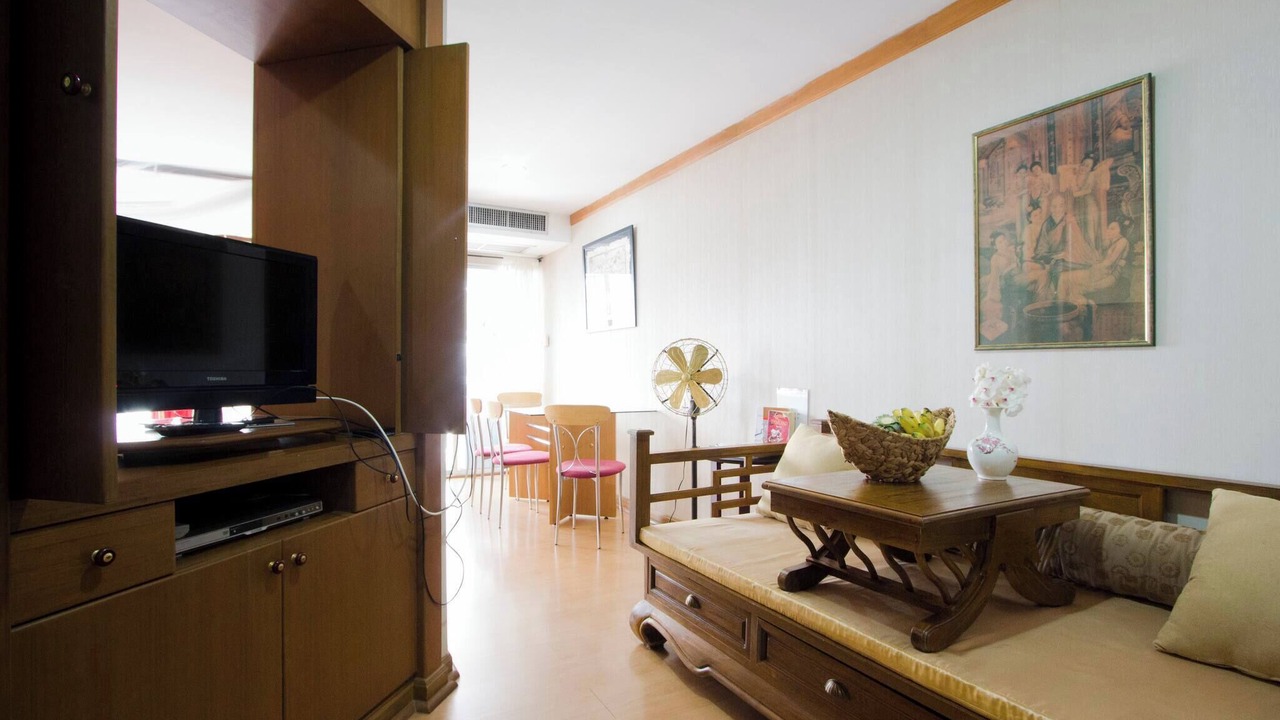Photo of Livingroom in Khlong Tan