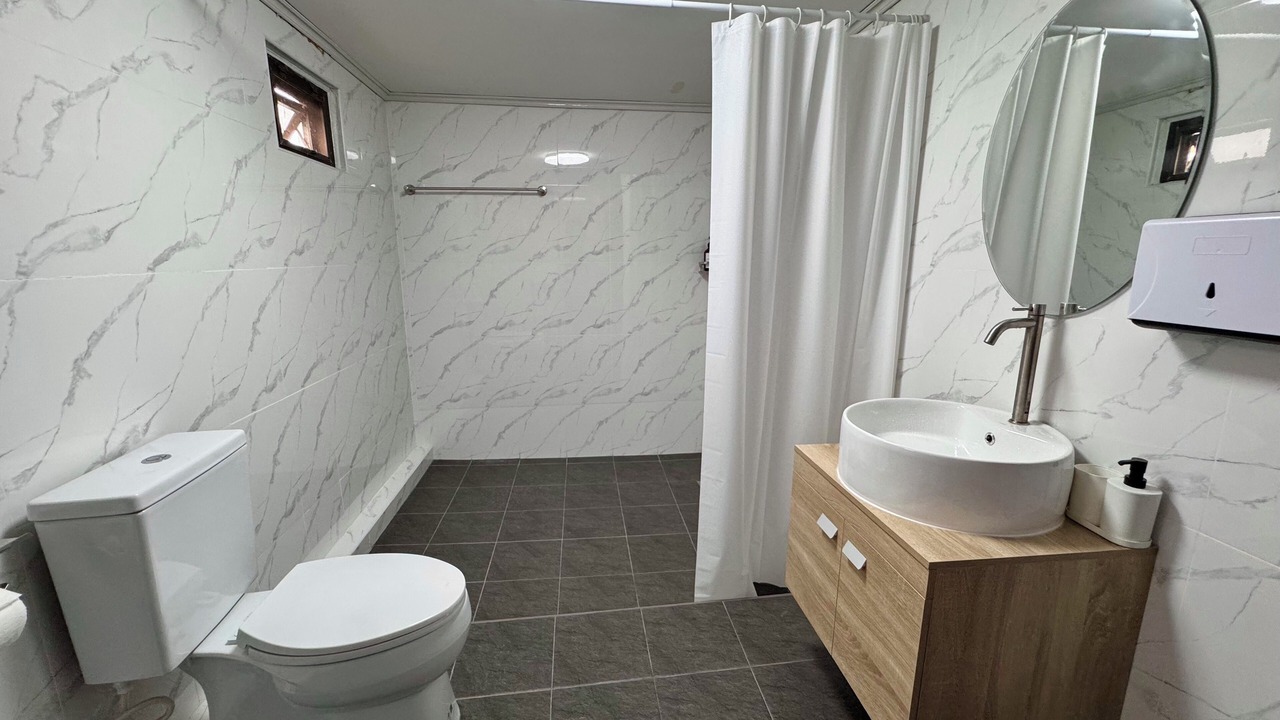 Photo of Bathroom in Wang Thonglang