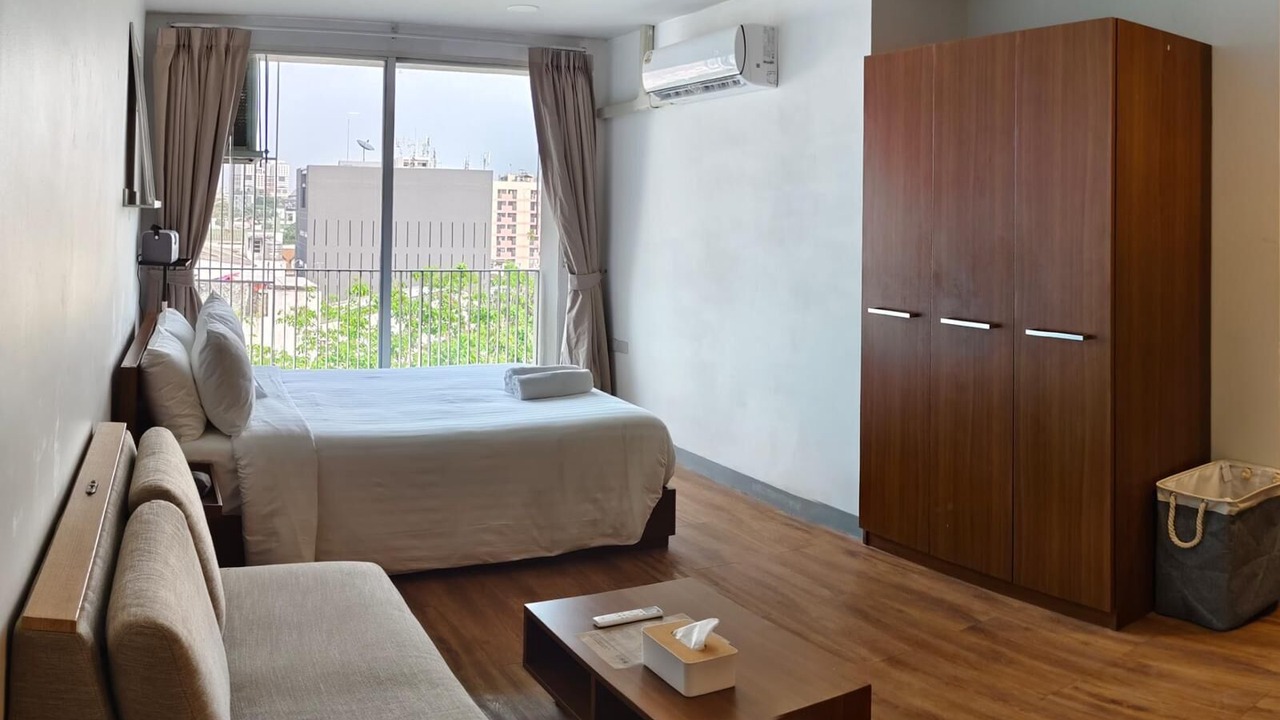 Photo of Bedroom in Khlong Tan