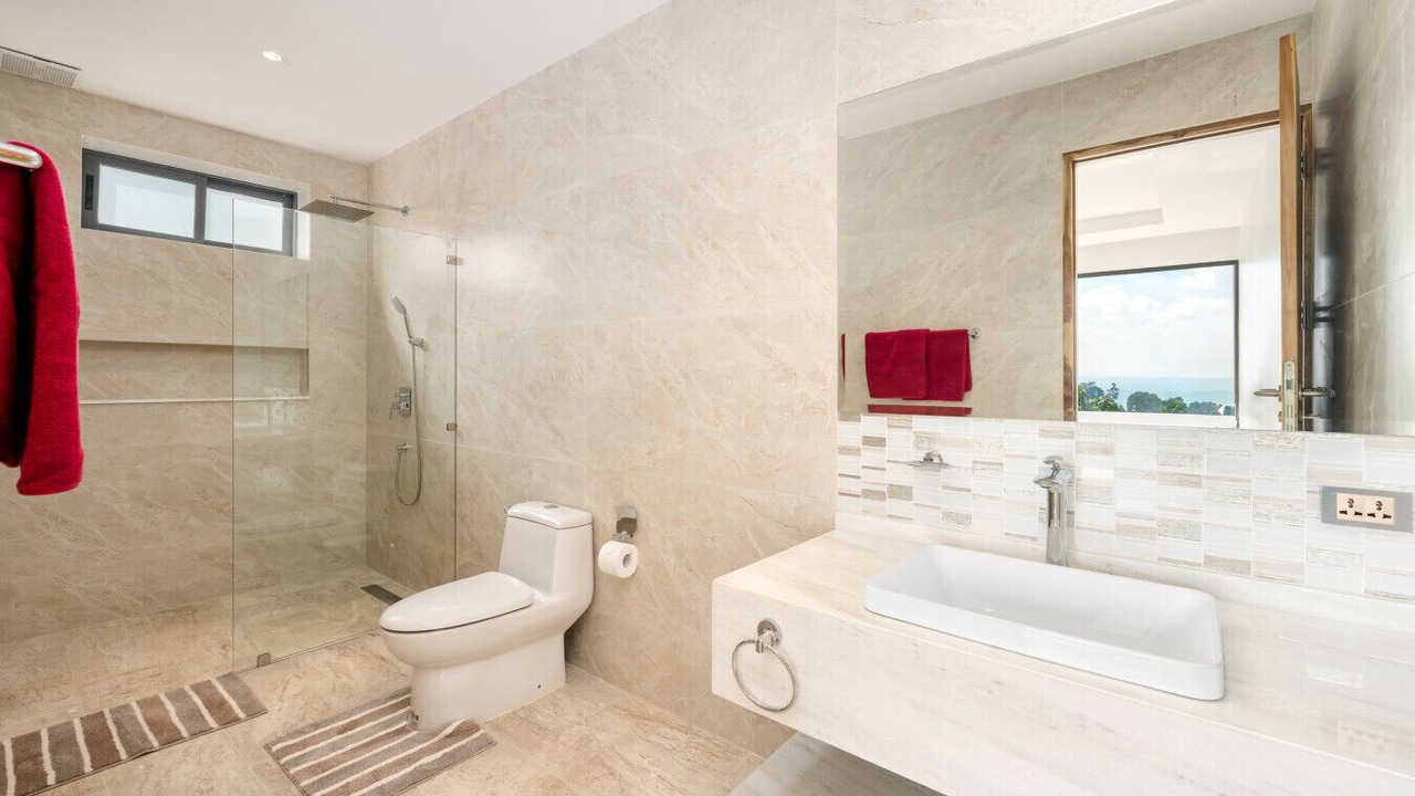 Photo of Bathroom in Maret