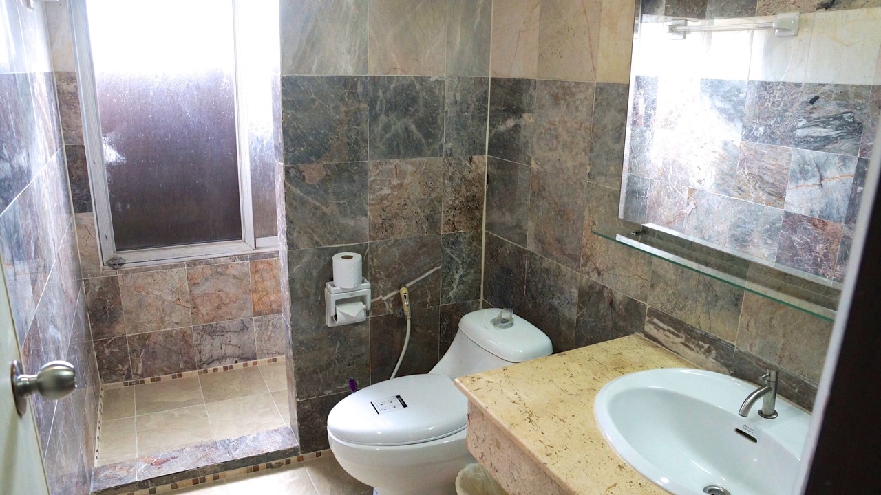 Photo of Bathroom in Kram