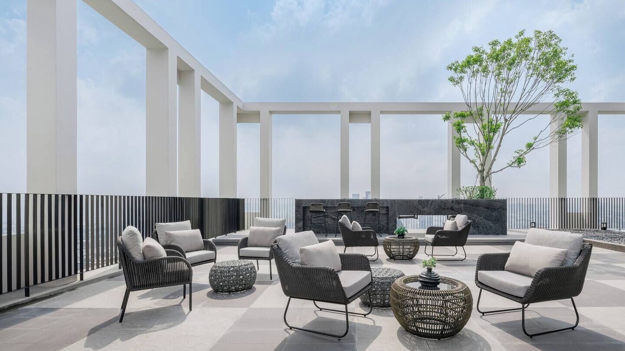 Photo of Patio Balcony in Phra Khanong