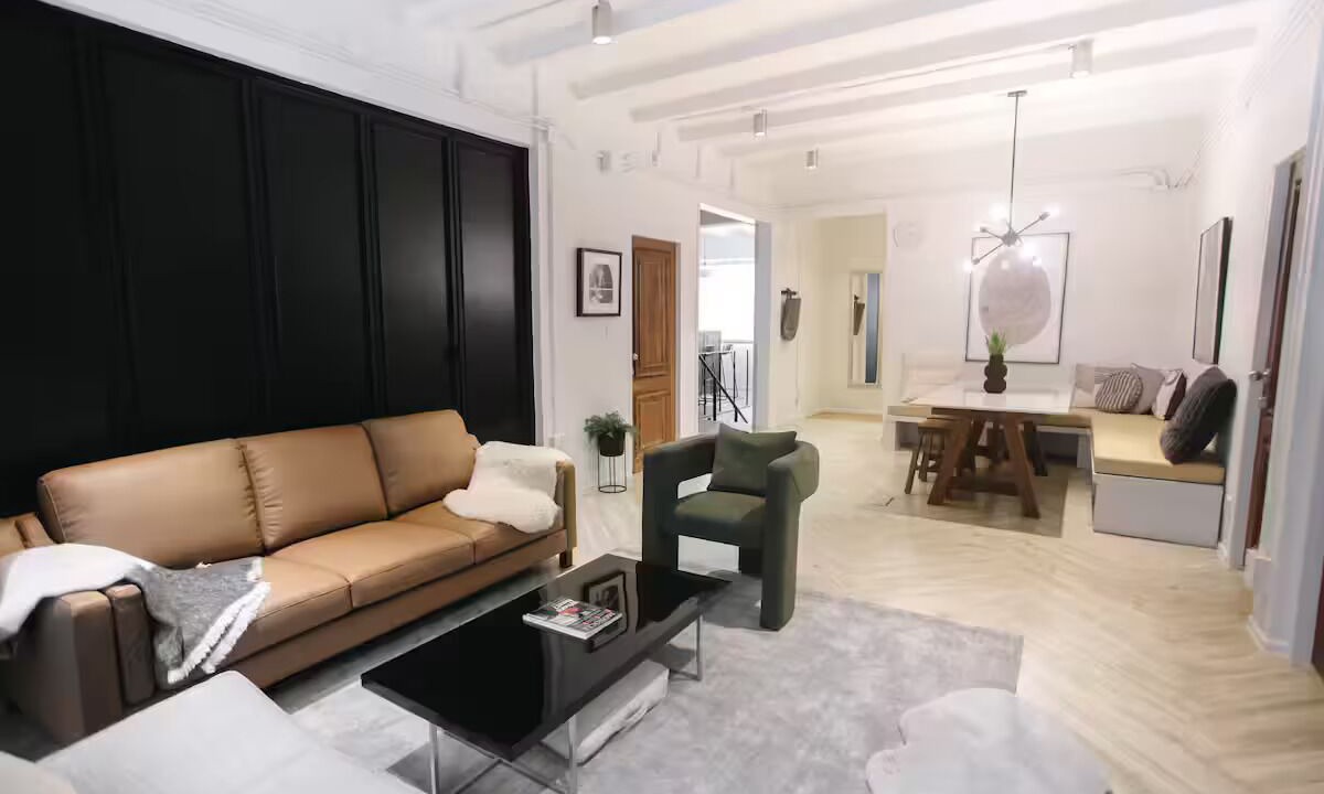 Photo of Livingroom in Chidlom