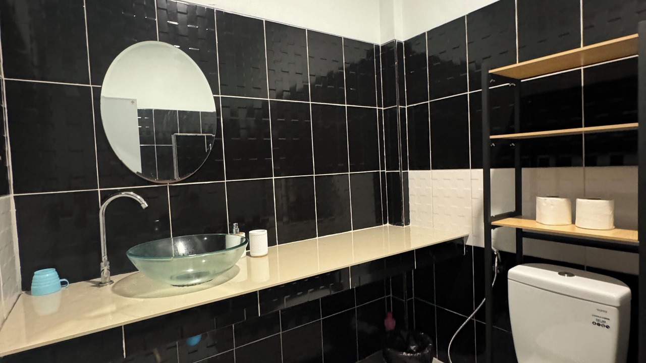 Photo of Bathroom in Srithanu