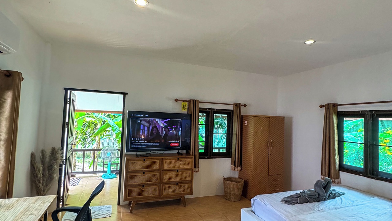 Photo of Bedroom in Srithanu