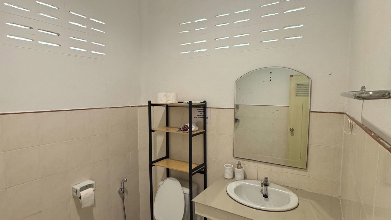 Photo of Bathroom in Srithanu