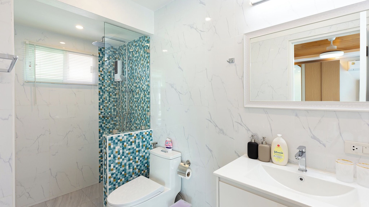 Photo of Bathroom in Koh Kaew